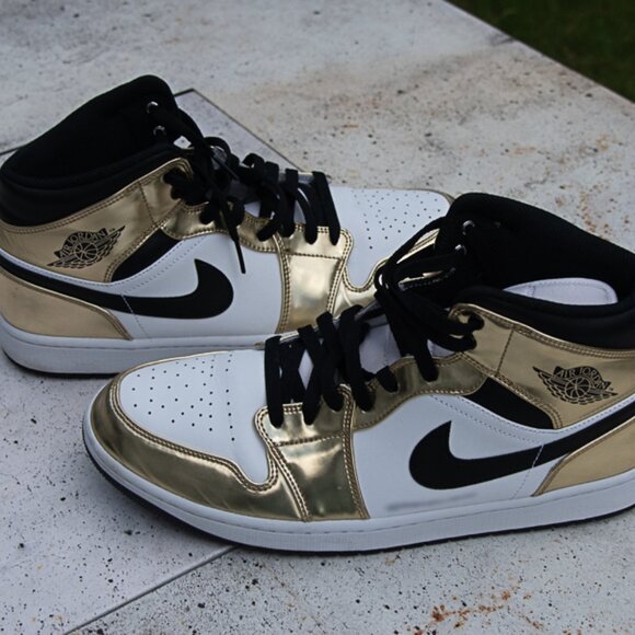 Nike Air Jordan 1 Mid SE Metallic Gold on white Men Size 13 - Picture 1 of 6